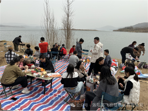 春日“趣”燒烤，不負(fù)好“食”光  公司開(kāi)展部門(mén)團(tuán)建活動(dòng)