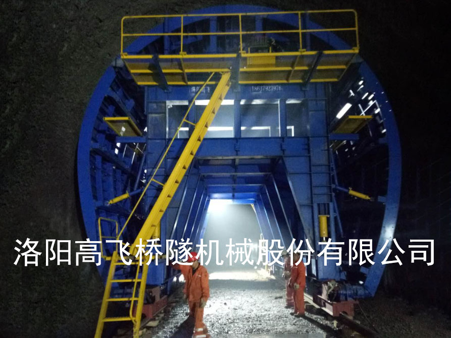 隧道二次襯砌與初襯的區(qū)別是什么？